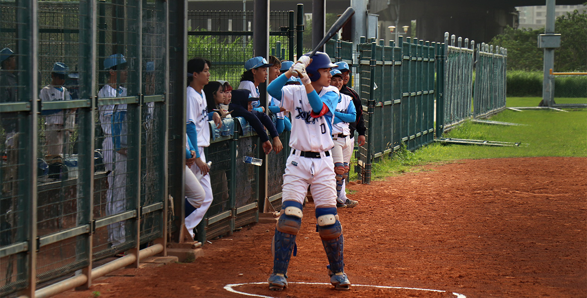 蘇柏丞在二局下揮出場內全壘打。攝／周孫磊