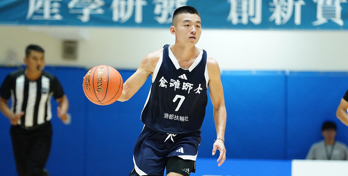 高雄師大王語烽14分10籃板6助攻。攝/大專體總