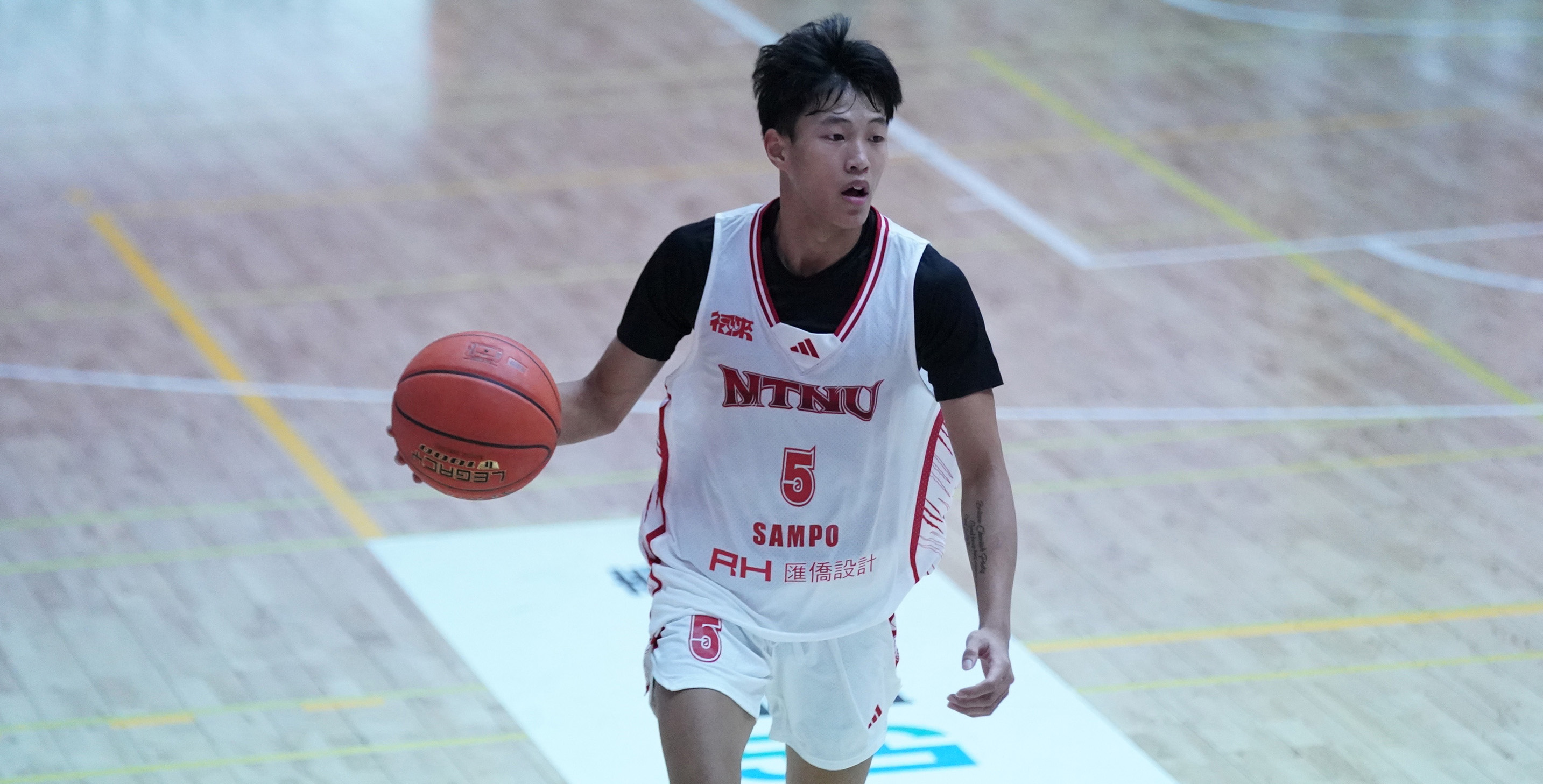 臺灣師大莊杰閎全隊最高23分包含3顆外線，另有7籃板4抄截。攝/大專體總