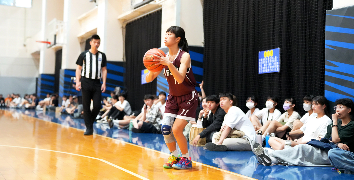 輔大隊長楊又樺打出氣勢帶動團隊，攻下25分，含6記三分。攝／施浚璿