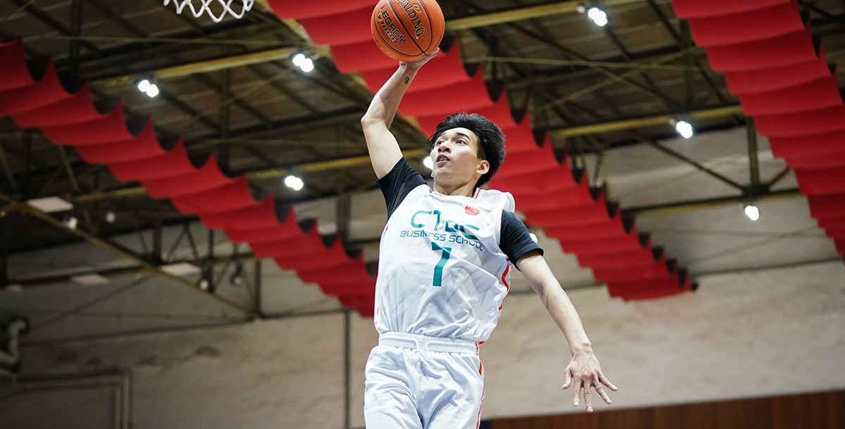 中信學院張俊生扣籃。攝/大專體總