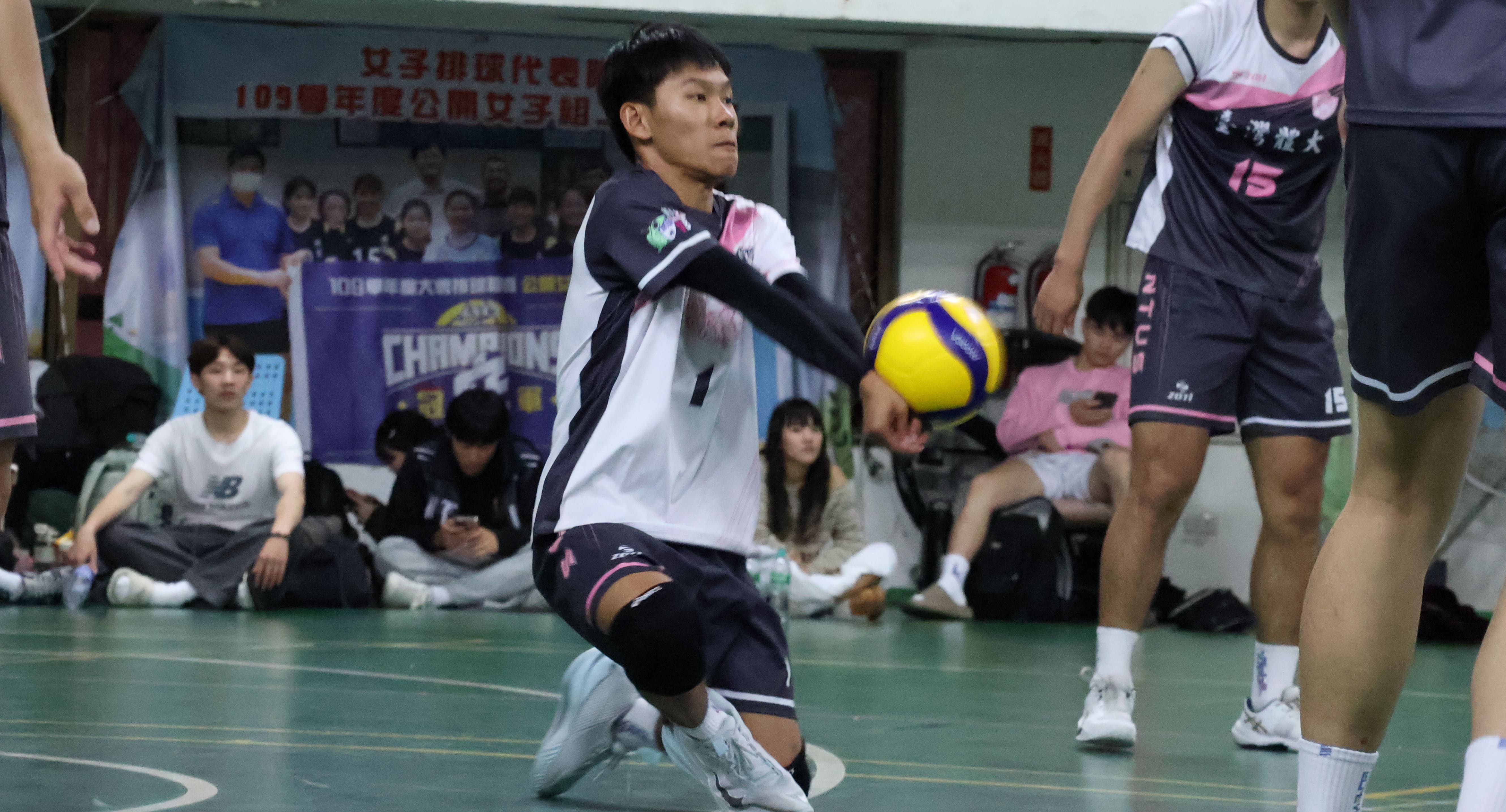 臺體楊承叡在防守端也有出色的表現。攝/張妘萁