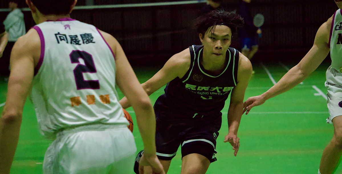 長庚陳宥綸不畏勁敵，仍積極帶動隊伍士氣。攝/孫千筑