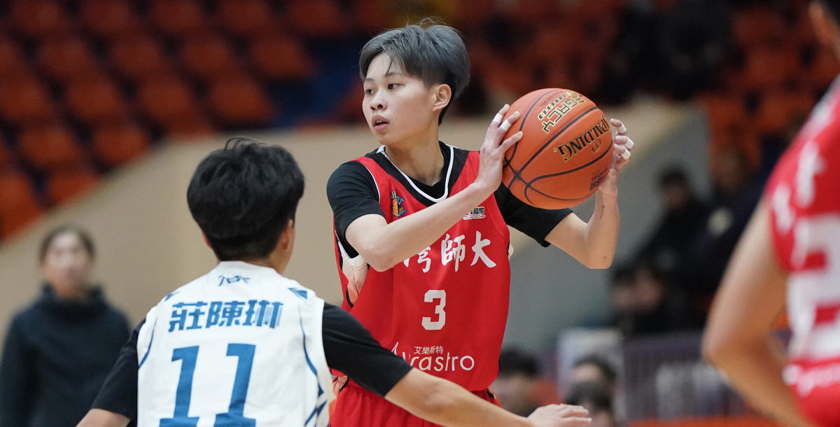 臺師大湯書淳末節串連攻勢穩定軍心。攝/大專體總