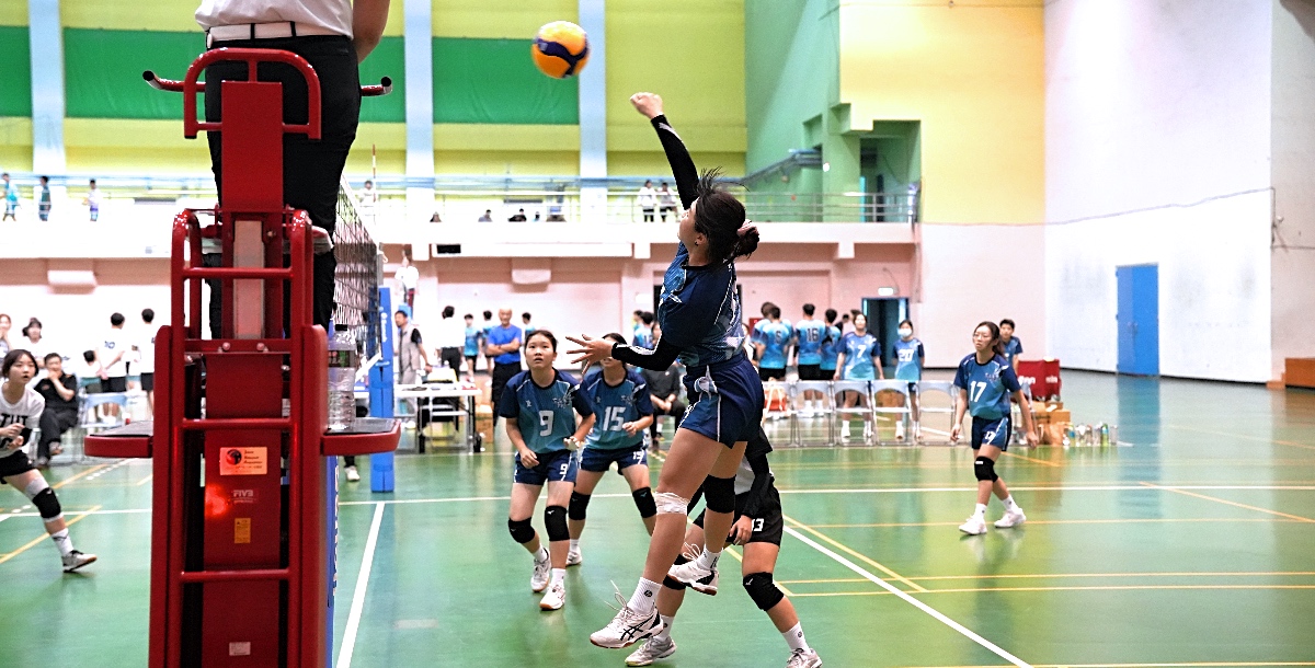 東海周敏婷多次扣球成功，成為進攻端重要火力。攝／施浚璿