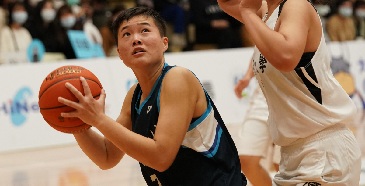臺大吳瑋茹UBA生涯新高30分，外帶12籃板。攝/大專體總
