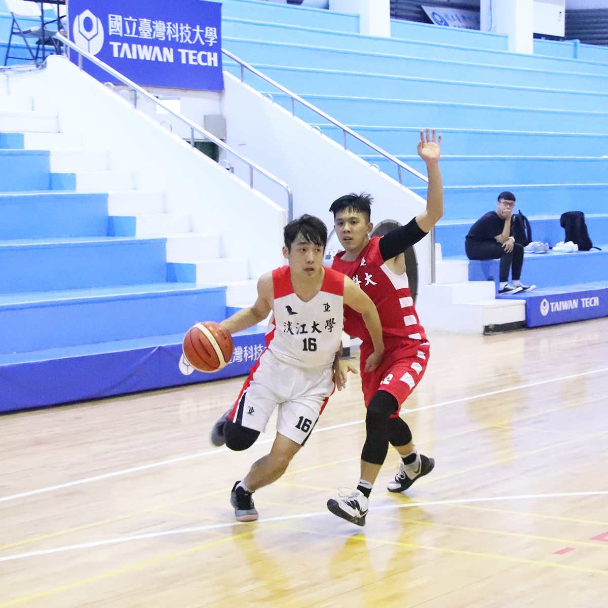 淡江游智翔在球隊追分階段扮演重要角色，並獲得全隊最高12分。攝/王騰毅