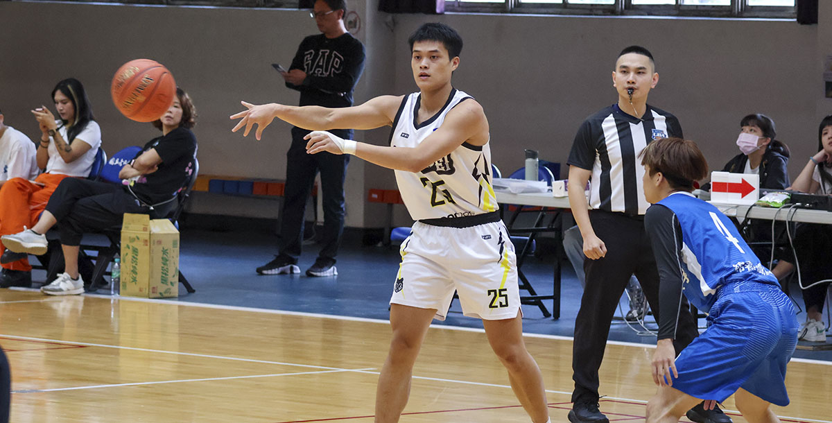 北市大展現絕佳團隊默契。攝/蔡書庭