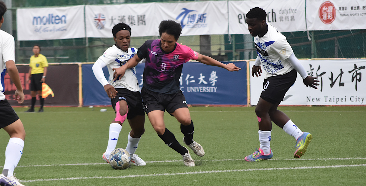 高師林浩民(右二)攝/蔡佩璇