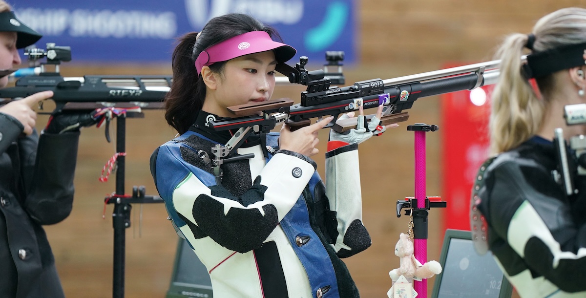 中華隊選手周亞瑄出賽女子10公尺空氣步槍。攝/大專體總