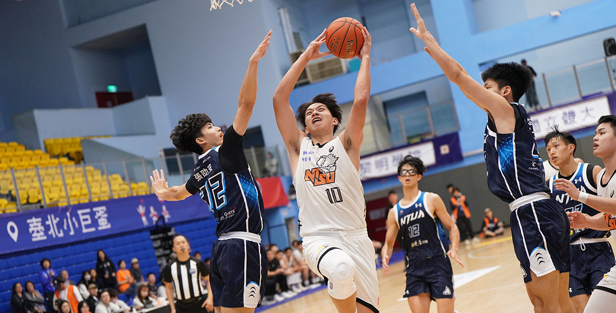 國立體大郭嘉安用11分12籃板達成雙十。攝/大專體總