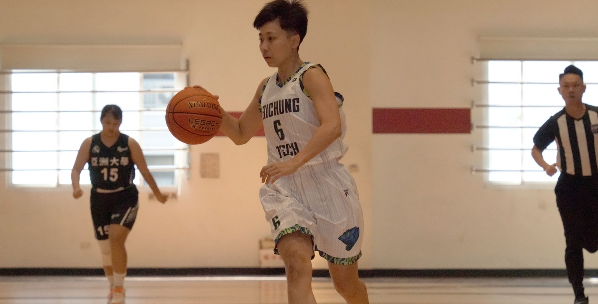 中科大隊長姜怡均豪取25分 球隊獲勝功不可沒。攝/林昱丞