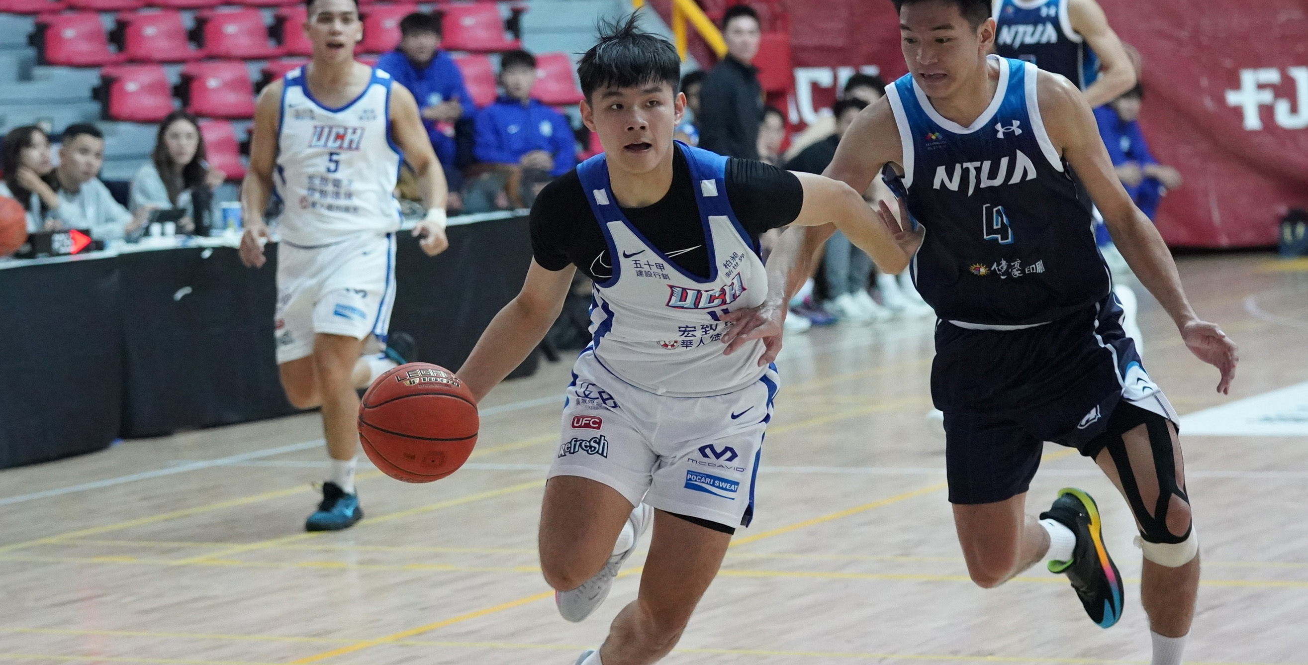 健行科大王鼎鈞20分，包含五顆外線。攝/大專體總