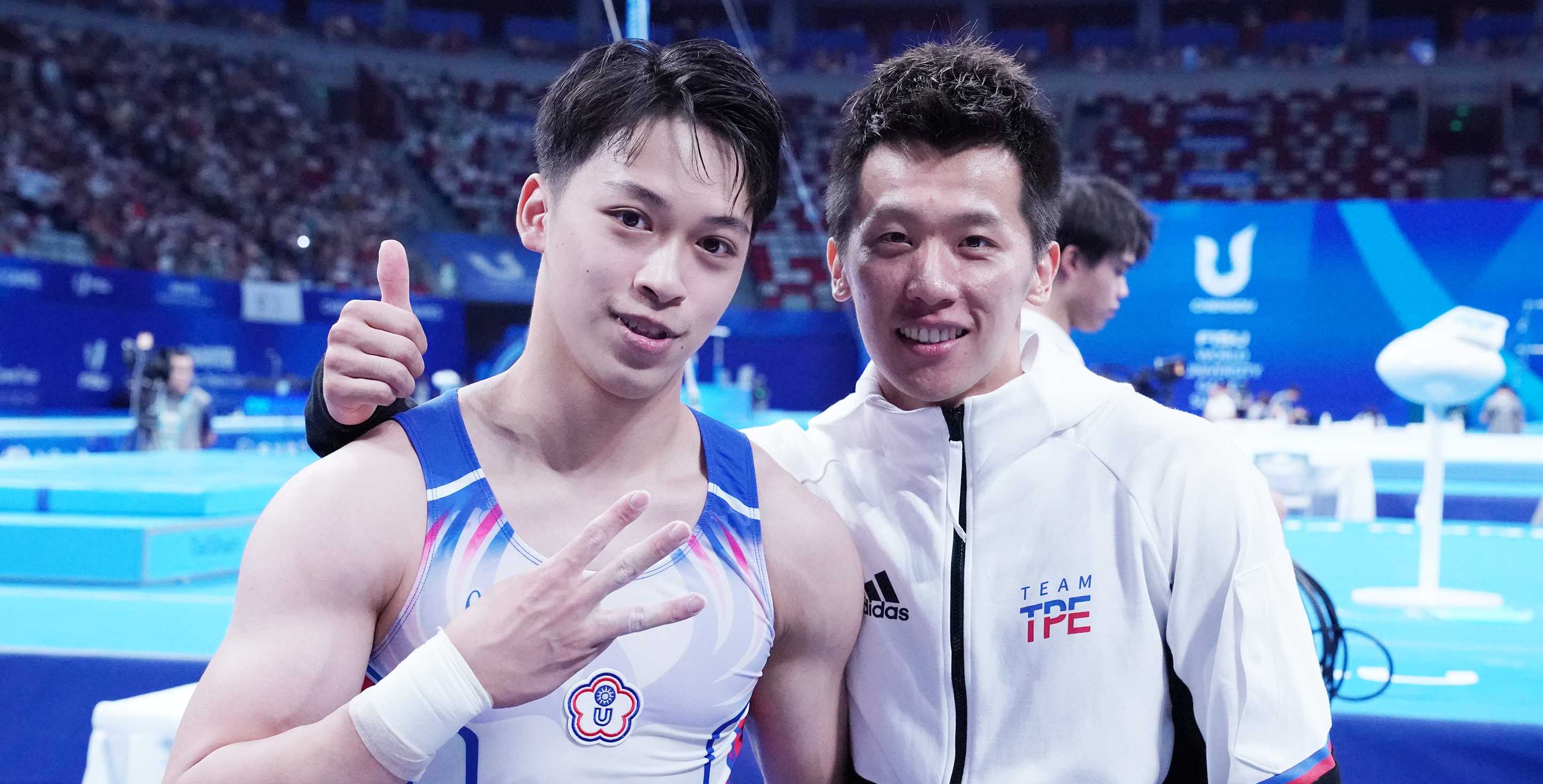 李智凱（右）、蕭佑然在競技體操男子鞍馬項目拿下金、銅牌。攝/大專體總
