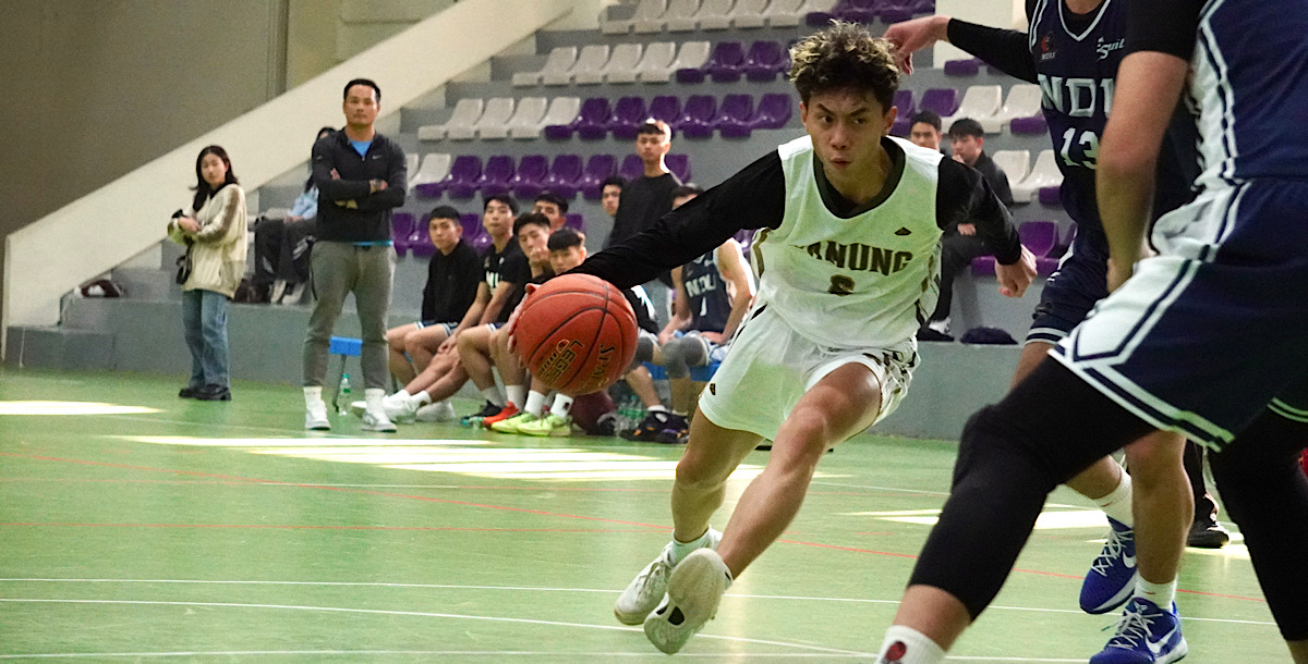 萬能大一新生陳泓諭被教練譽為團隊中的「即戰力」。攝/孫千筑