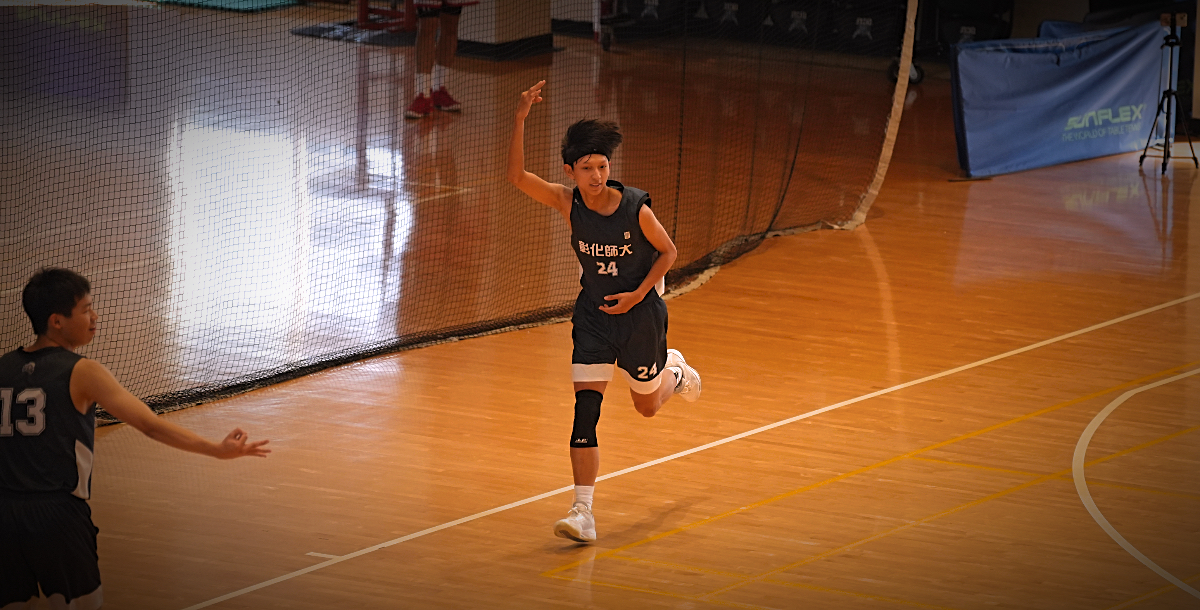 彰師大劉鎧羿外線手感發燙，全場飆進10記三分，拿下本場最高37分。攝／施浚璿