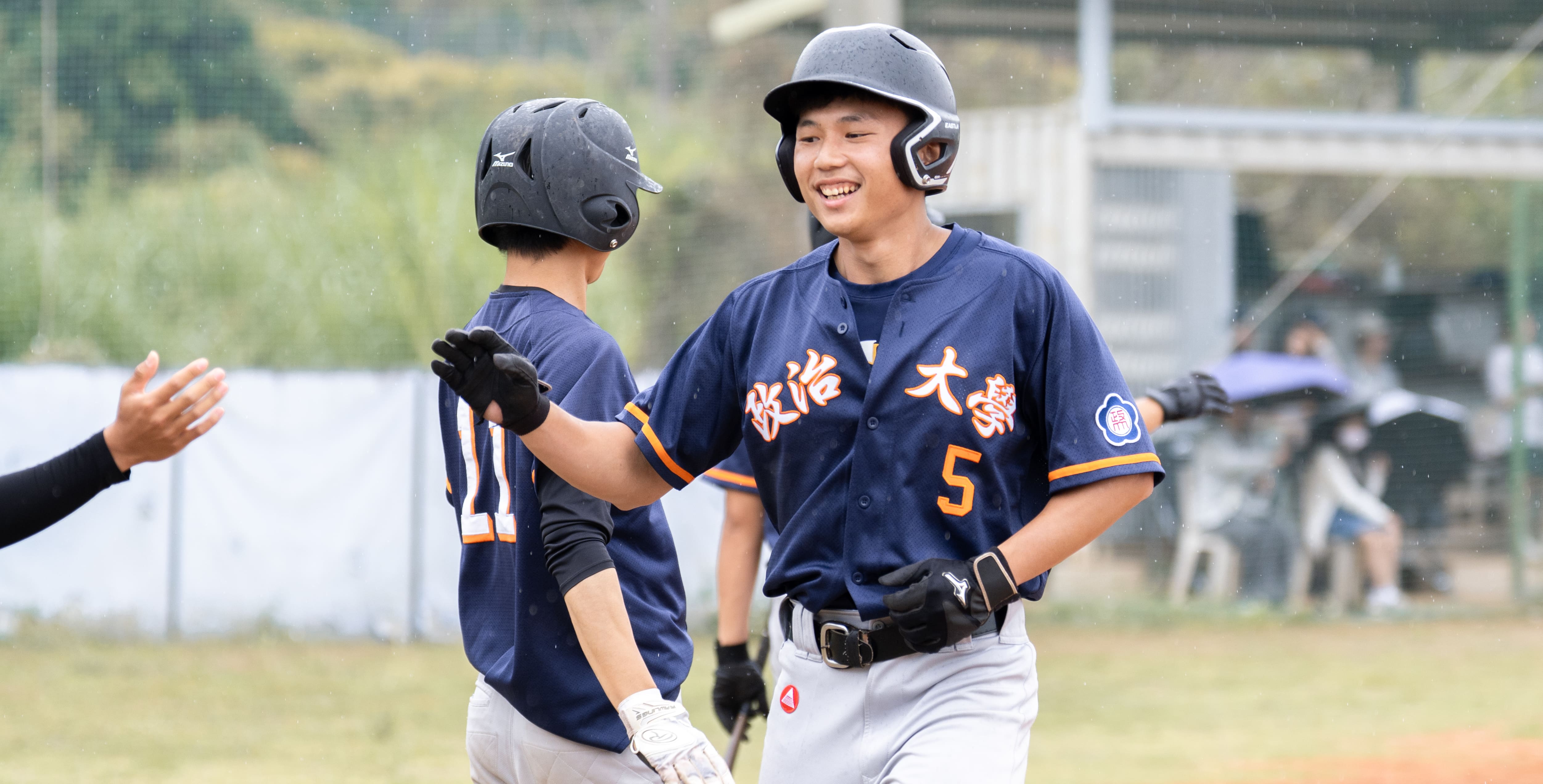 政大賴冠霖昨日調整打擊狀況奏效，今日繳出三安猛打賞與六分打點的亮眼表現。攝/黃斯筠