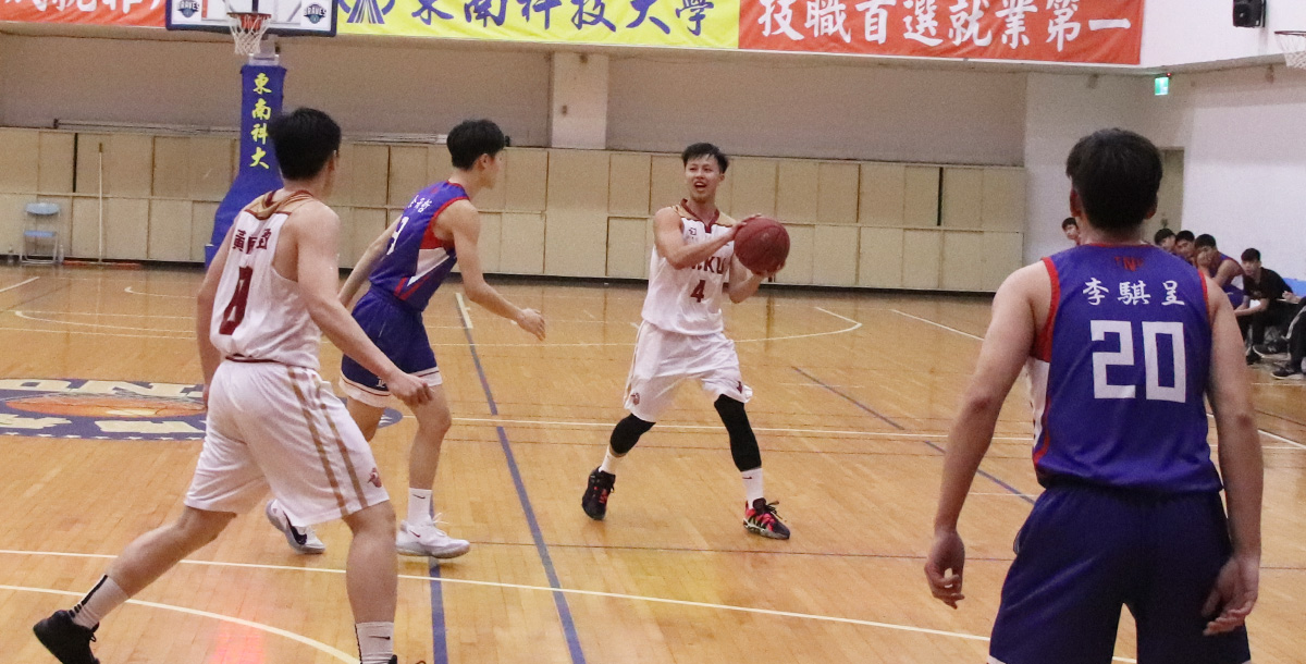 主打控衛的張師碩,被點名為「教練接班人」,今也帶領成大贏球。攝/王騰毅