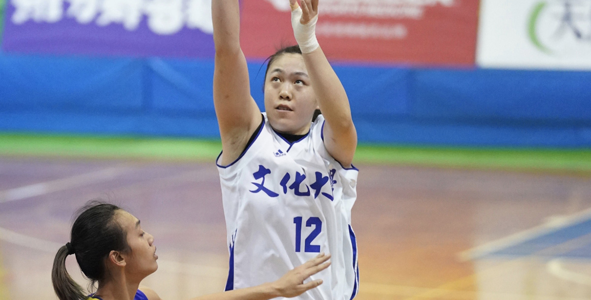 蘇怡菁雖無先發上場，但上場仍為球隊奮力得分。攝/大專體總