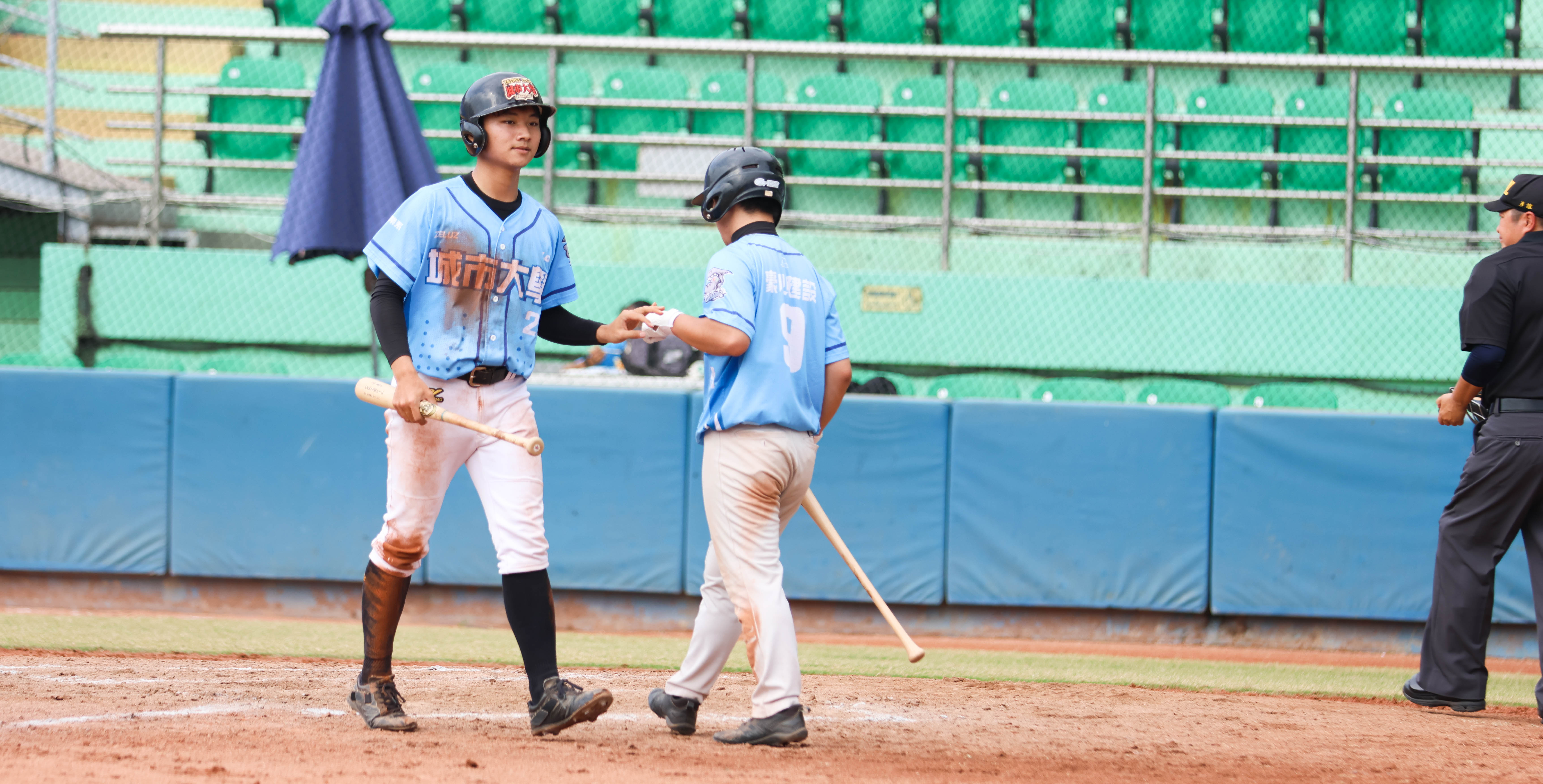 城市科大打線火力支援，順利拿下二連勝。攝/林鈺耘