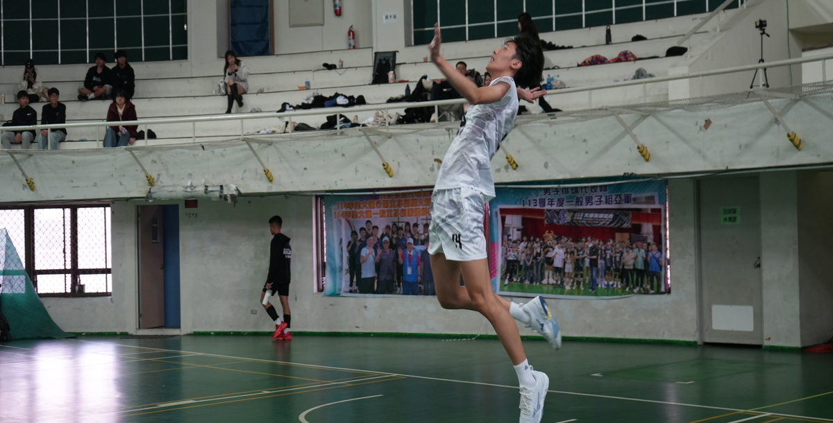 國北護大何宇凱發揮身高優勢幫助球隊拿下勝利。攝/李孟璇