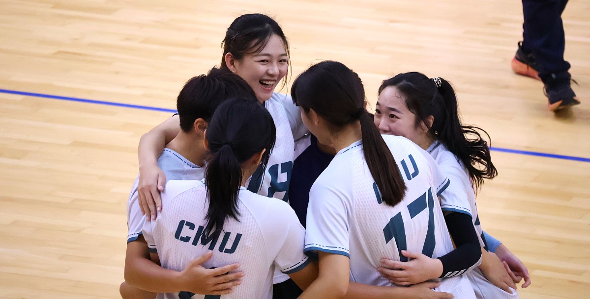 中國醫隊長陳品璇時刻鼓舞士氣。攝/陳奕軒