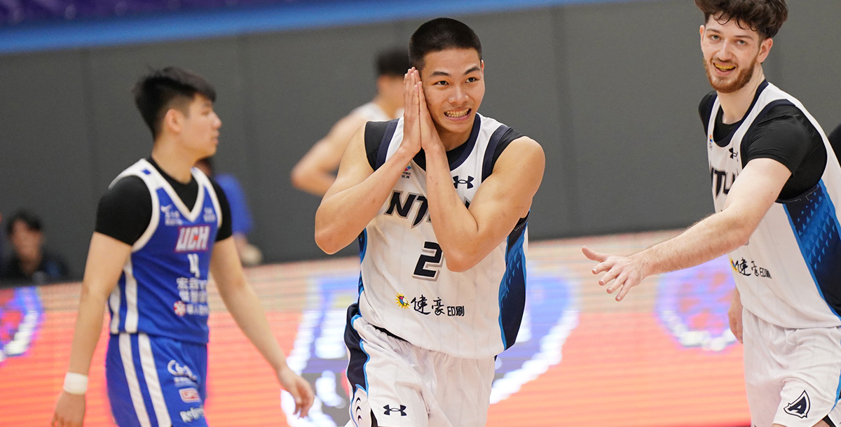 臺灣藝大王威翔關鍵時刻攻進5分化解僵局，全場15分7籃板7助攻。攝/大專體總