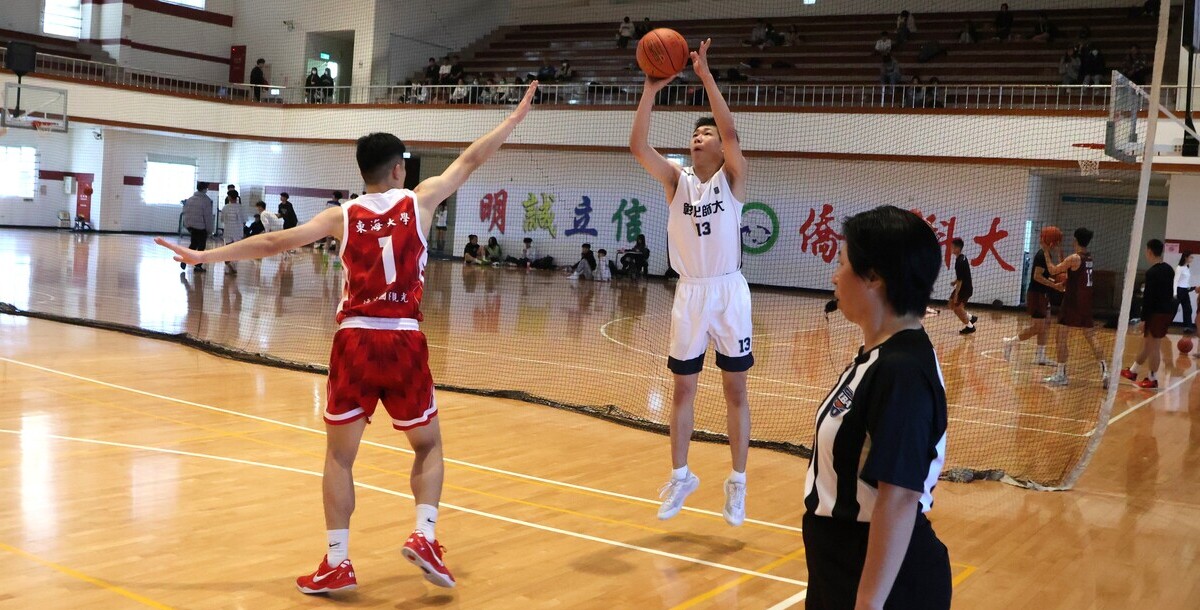 彰師陳旻謙外線連發助球隊反超比分。攝/陳冠頡