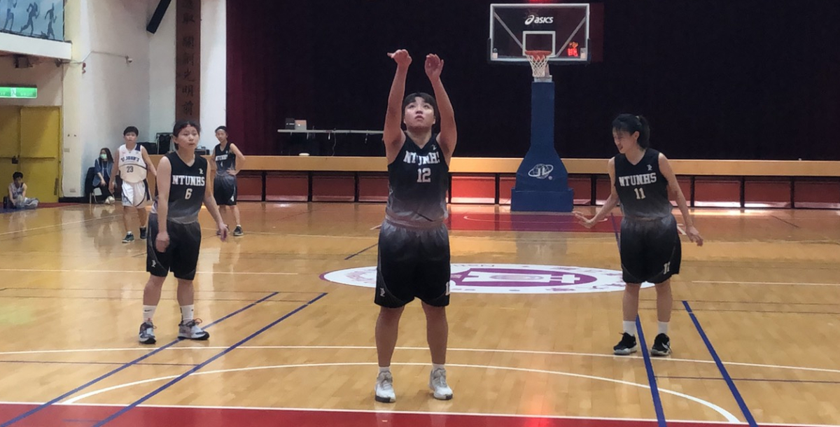 北護謝偉平在最後時刻連拿5分,為球隊鎖住勝利。攝/王渝樺