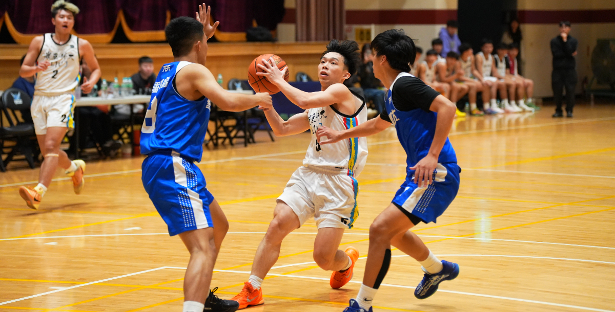 嶺東隊長後衛洪升昌攻下22分並多次送出關鍵助攻，帶領團隊拿下勝利。攝／施浚璿