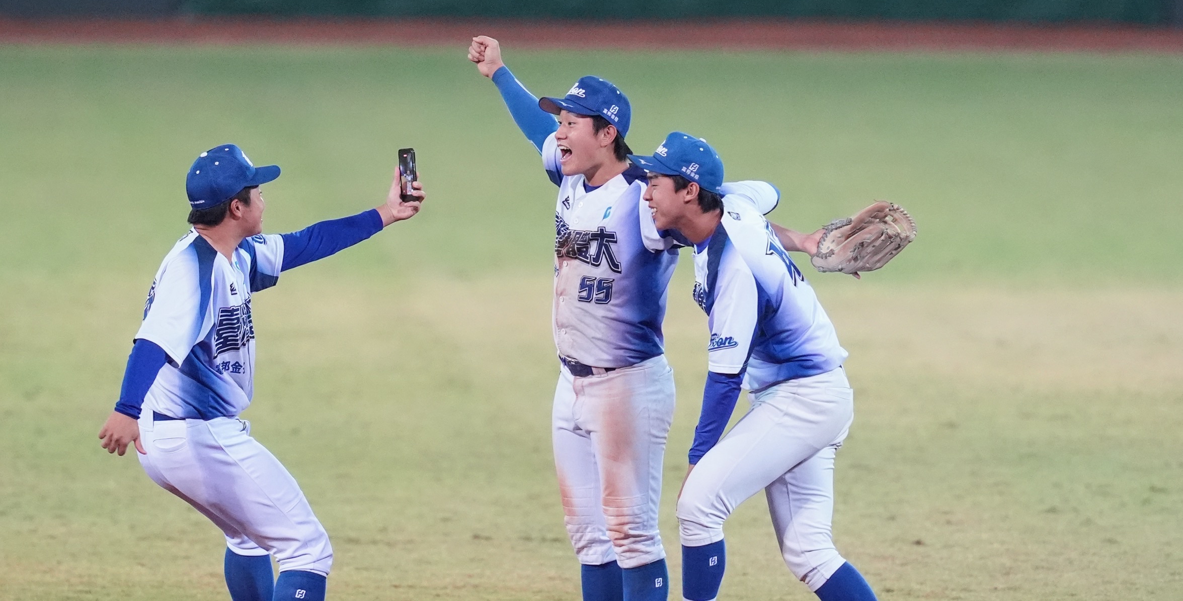 臺灣體大陳柏儒（中）貢獻勝利打點。攝/大會