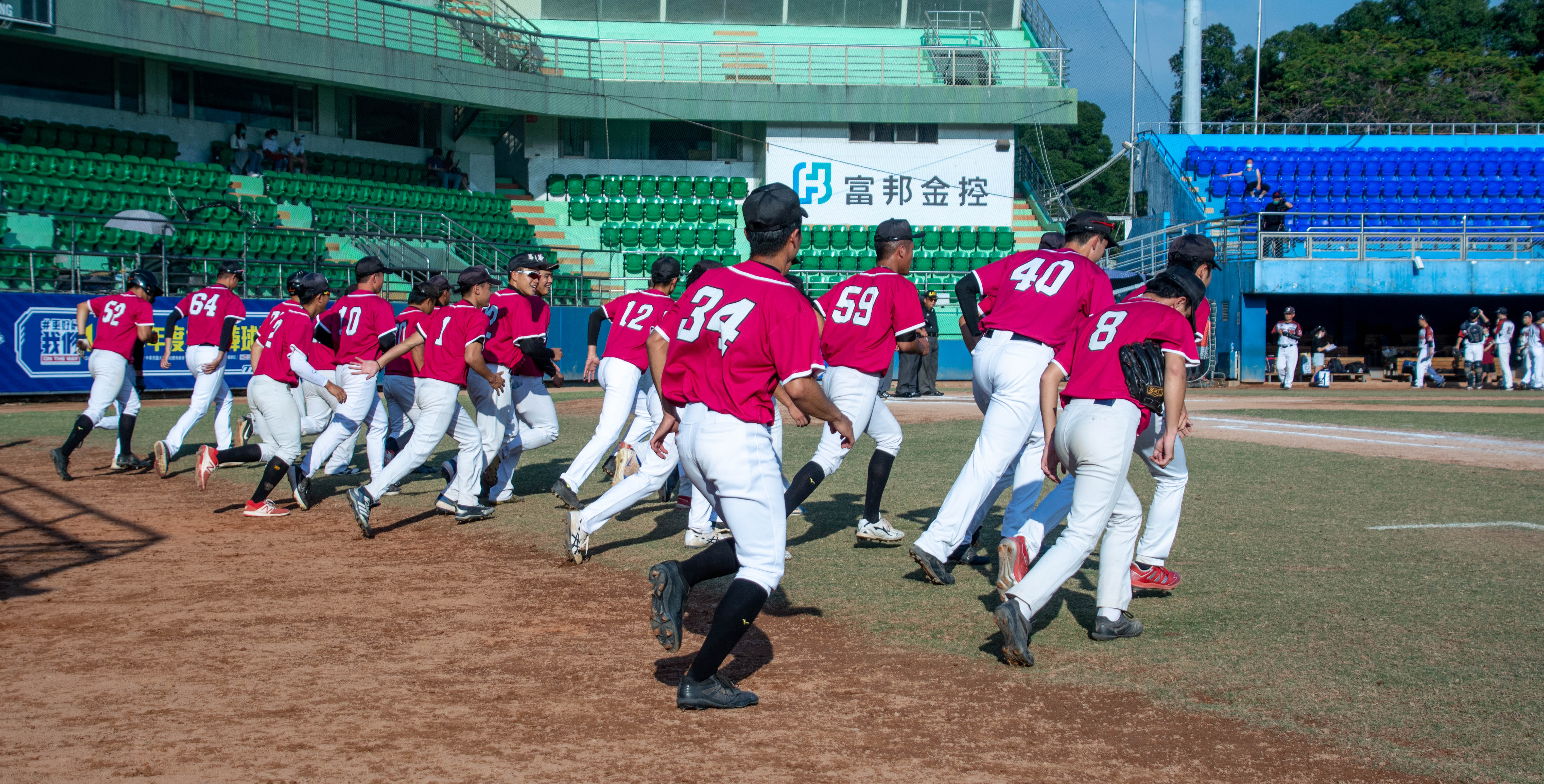 對戰前一勝一敗的中華醫大，在今日拿下第二勝。 攝/李佳蓉
