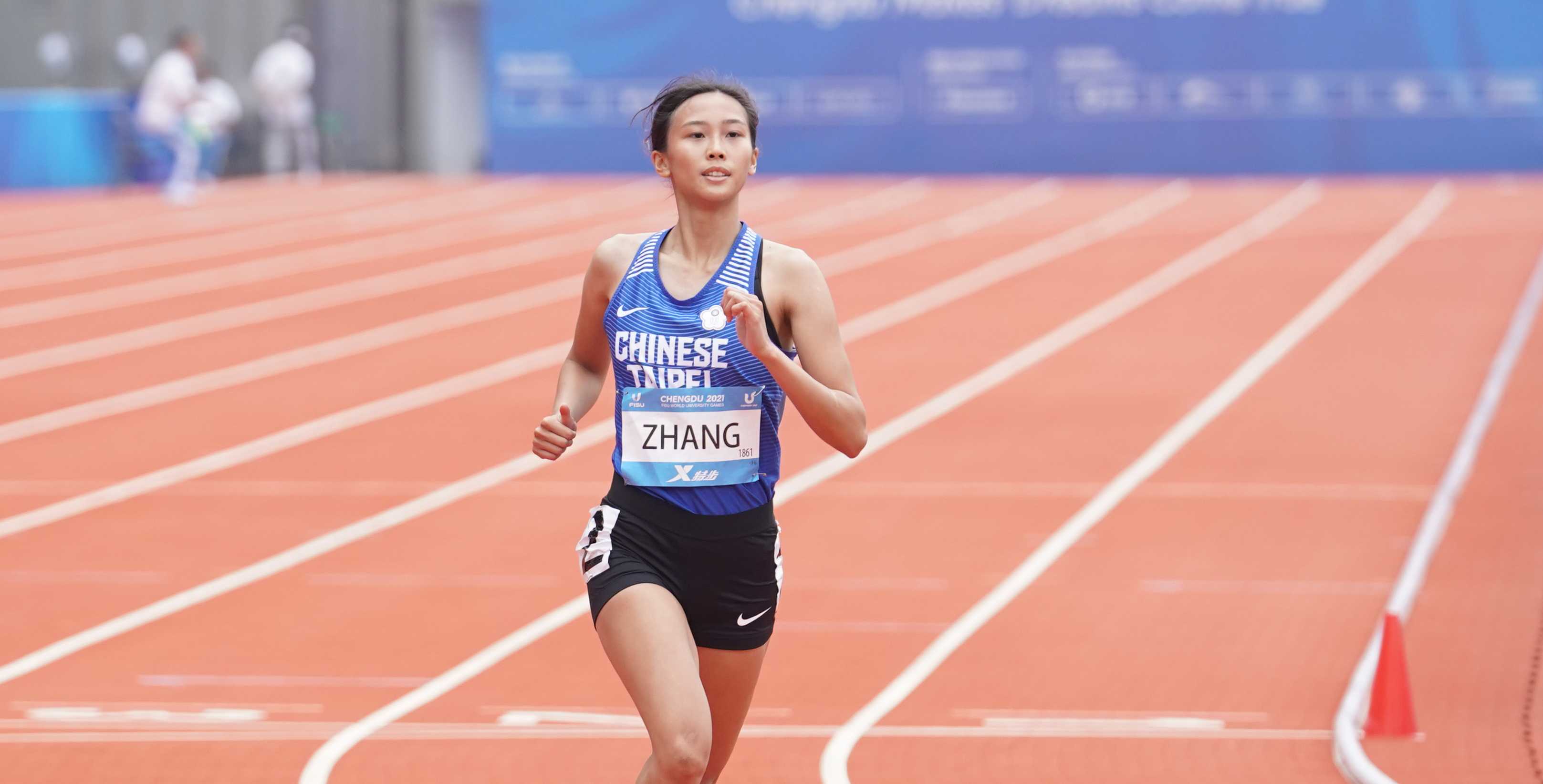 張博雅在女子200公尺跑出生涯最佳成績。攝/大專體總