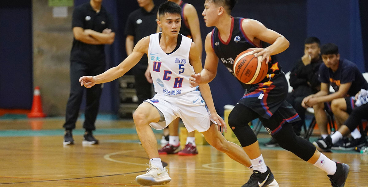 大一菜鳥後衛高錦瑋5投中2拿15分,外帶8籃板、3助攻。攝/大專體總