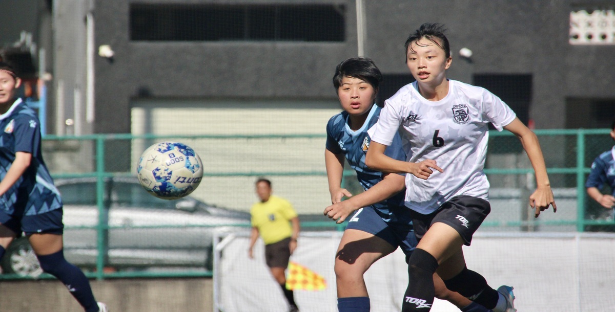 臺師何家瑄第4分鐘率先破門得分為球隊首開紀錄。攝/林子堯