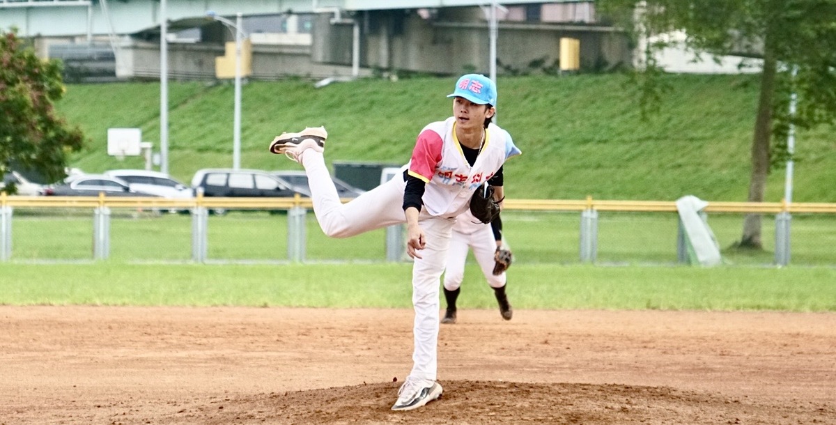 明志樊峻瑋單場四安猛打賞，後援表現優異。攝/蔡佑涵