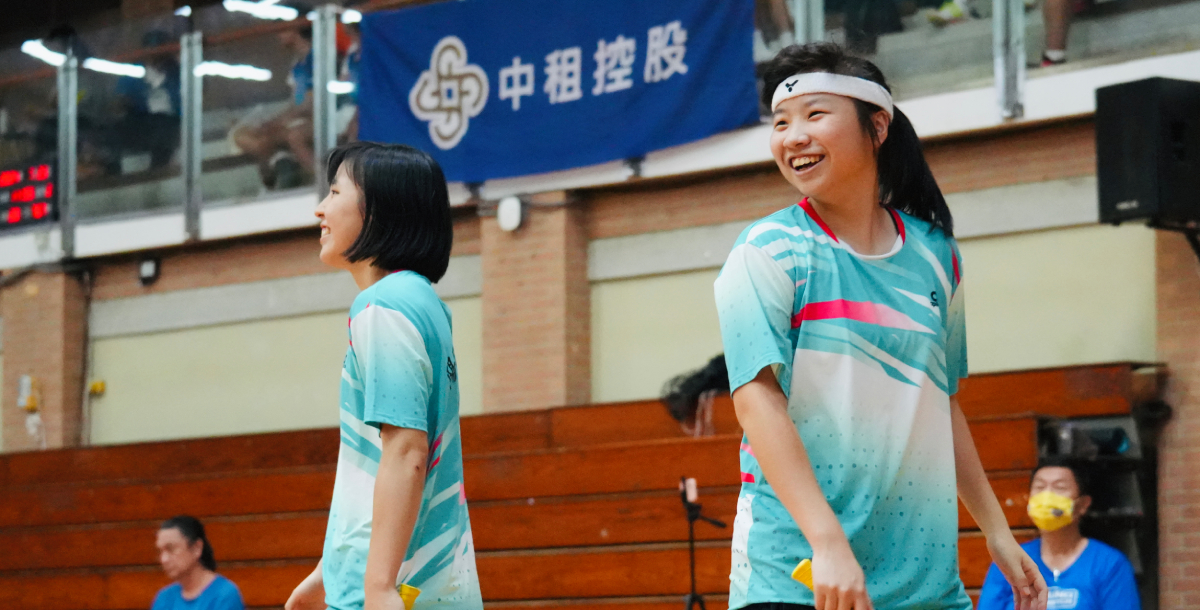 陽明交大期間限定「榛琴配」邱翊榛(右)、張琴侑。攝/大會
