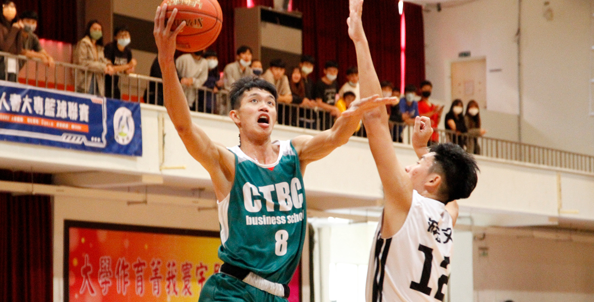 中信李祖奇強勢切入,助隊奪勝。攝/陳怡修