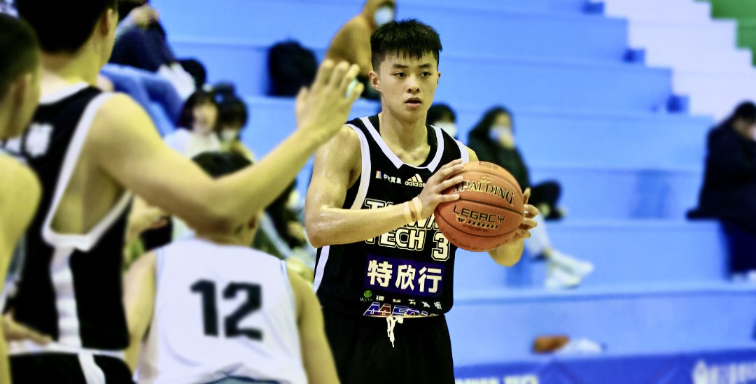杜帛鴻攻下全場最高16分,外加4籃板2抄截2助攻。攝/王子尹
