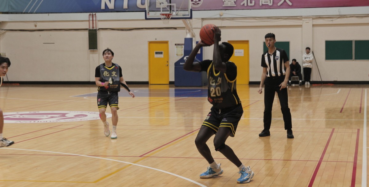 文化阿布三分線出手。