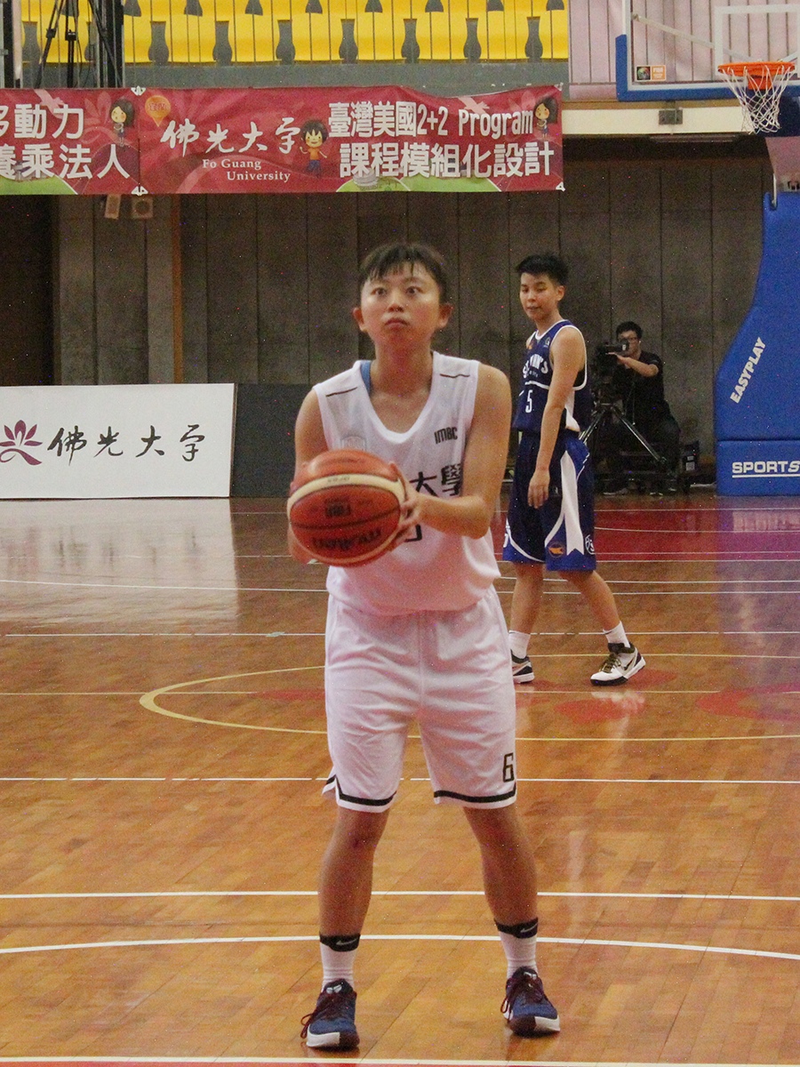 臺大許硯筑投進四記三分球