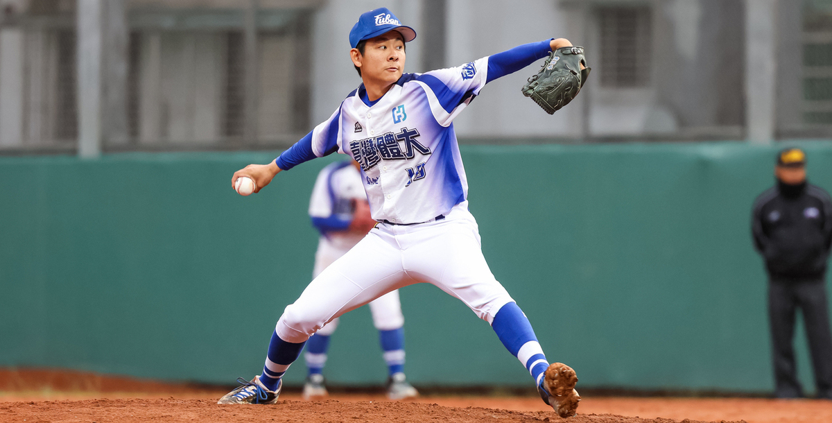 戴昱峰在114大專聯賽登板投球。攝/林巧晨