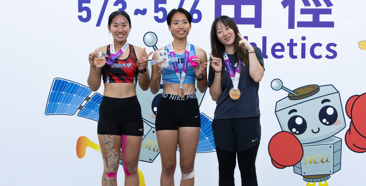 一般女生組七項全能，金牌中山醫陳亭安（中）、銀牌中山簡伊玄（左）、銅牌臺大林芊彣（右）。攝/SSU特派員