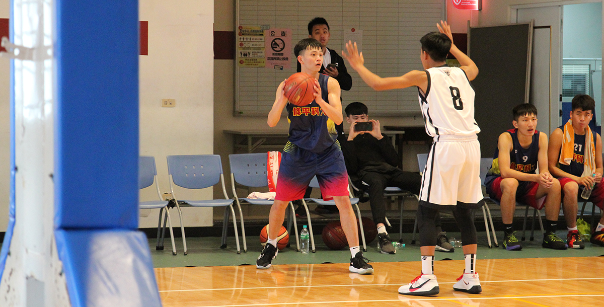 修平吳泰薰攻下全場最高19分,率隊奪勝。攝/陳亭蓁。