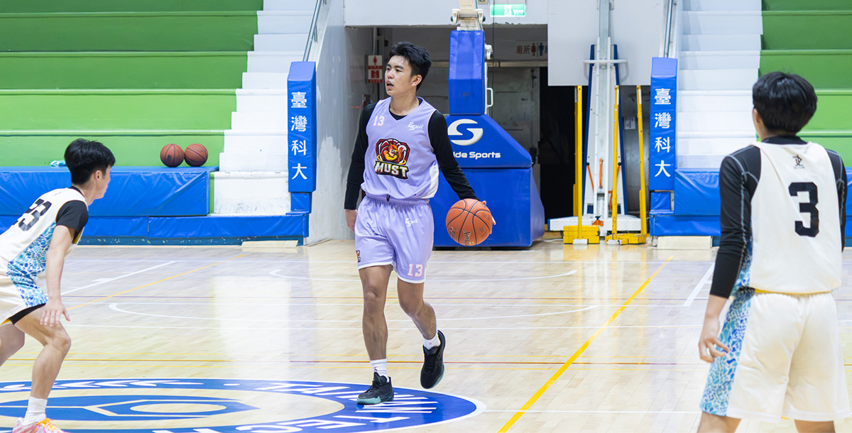 明新科大吳得震攻下全隊最高16分。攝/周依柔

 (另開新視窗)