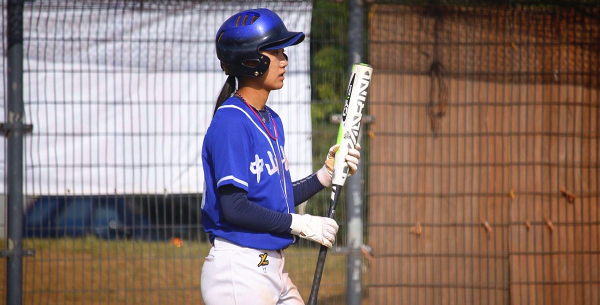 臺灣女子棒球近年屢獲佳績，張甄芸為國內少數從事棒球的女性球員。圖/張甄芸提供